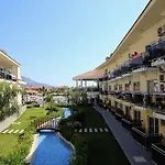 Montebello Отель 4*