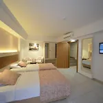 Montebello Hotel 4*