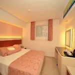 Hotel Montebello 4*