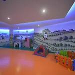 Montebello 4*