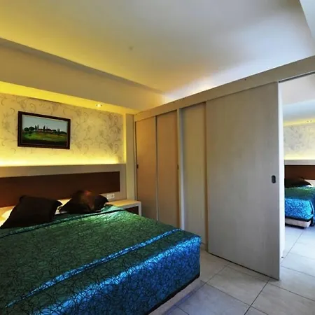 Montebello فندق أولدينيس