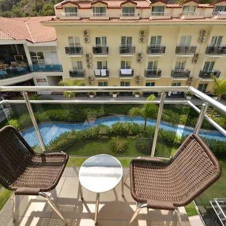 Montebello فندق أولدينيس