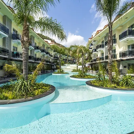 فندق Montebello 4*