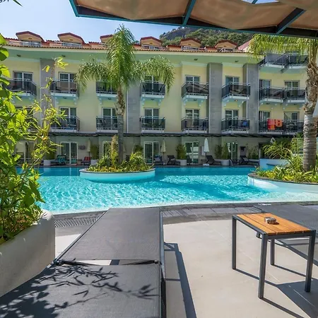 Montebello فندق أولدينيس