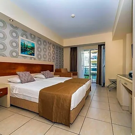 Montebello מלון 4*