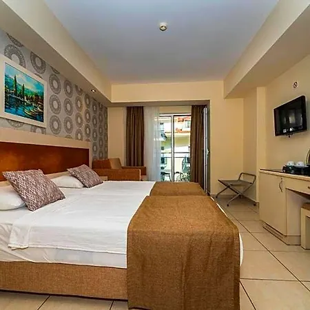 Montebello מלון 4*