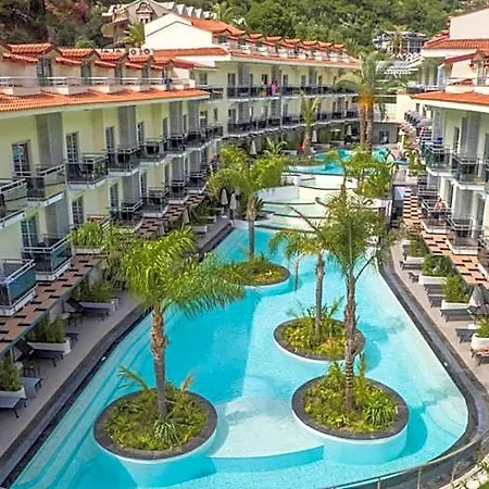 מלון Montebello 4*