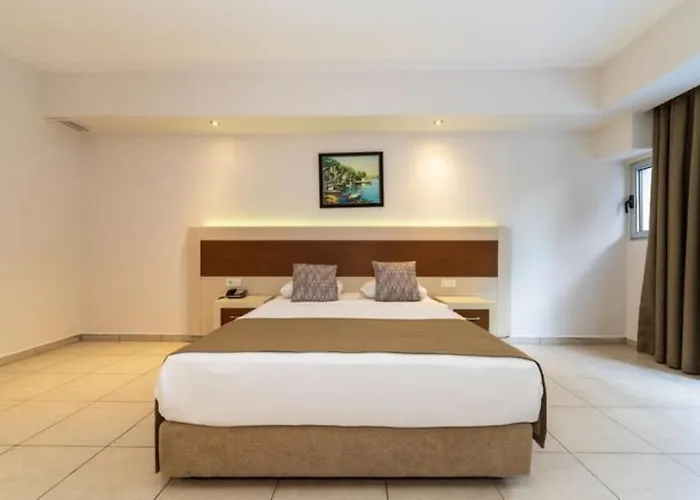 Hotel Montebello 4*