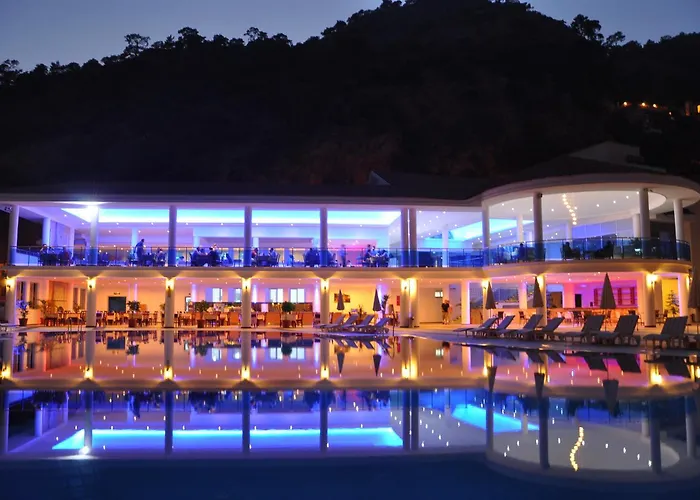 Hotel Montebello 4*